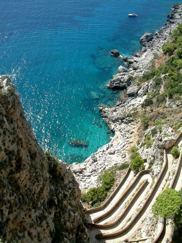 800px-Capri_Widok_z_Ogrodu_Augusta